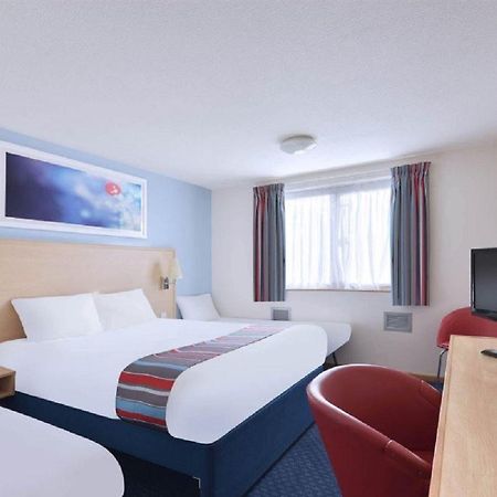 Travelodge Барнсли Экстерьер фото